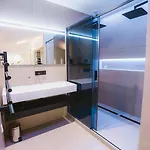 Sauna - Massage - Double Shower - Luxe In Romans-sur-Isère
